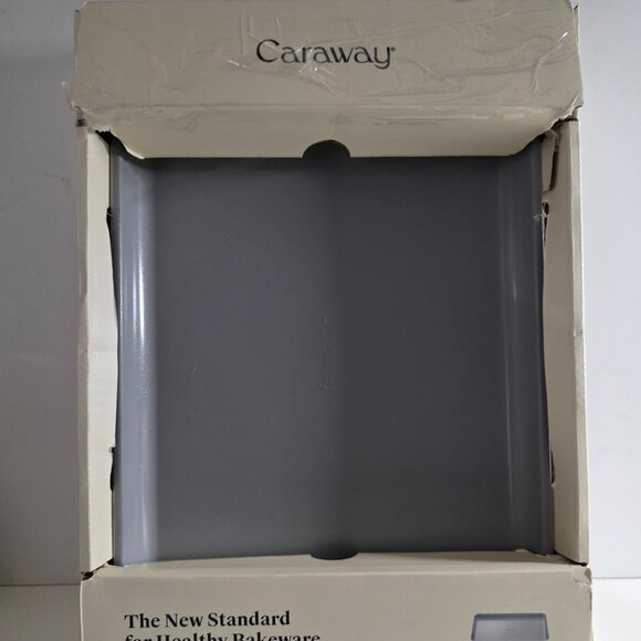Caraway 15" x 10" Medium Cream or Beige Baking Sheet - New in Box! - Picture 2 of 5